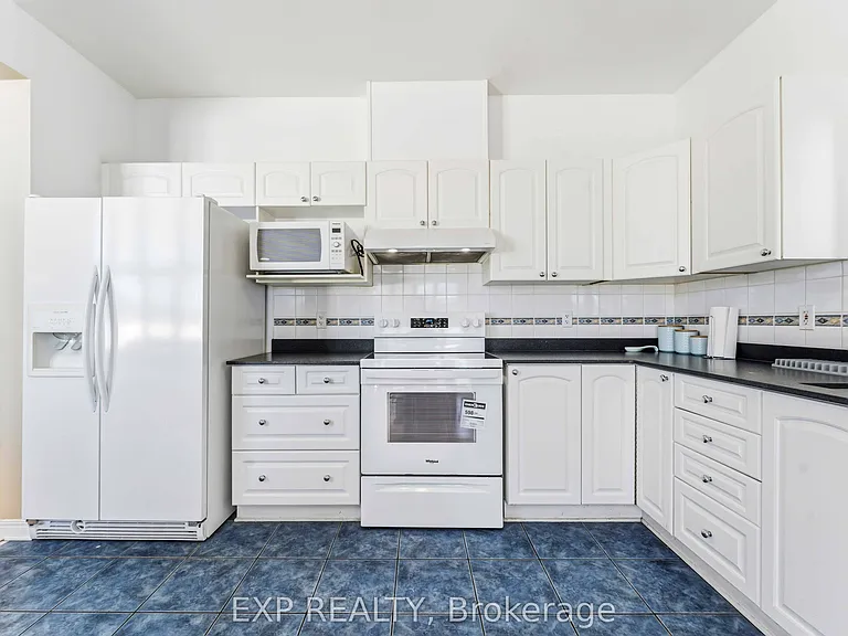 118 Finn Ct — Photo 13
