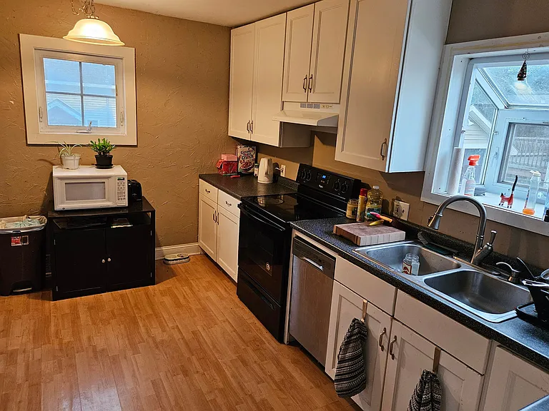 35 Jackson St #1 — Photo 2