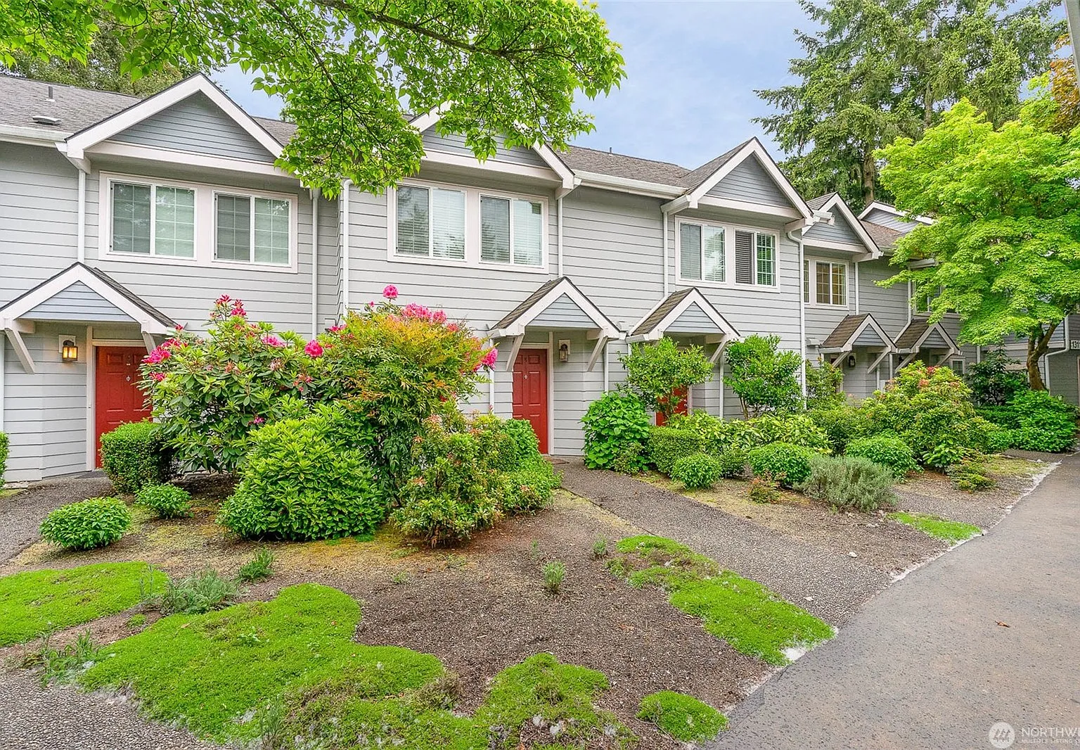 2 bed, 2.5 bath, 1080 sqft, $2,800 — Photo 1