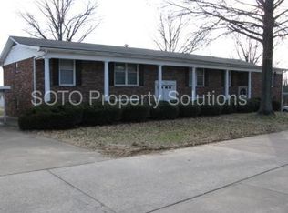 1907 Colonial Ln, Cape Girardeau, MO 63701
