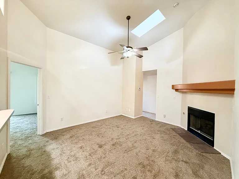 1460 Loren Dr — Photo 7
