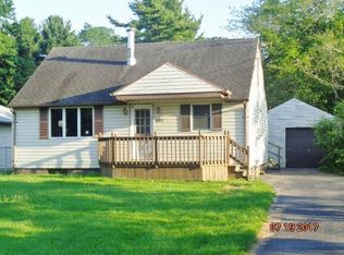 825 Bennett Rd, Angola, NY 14006