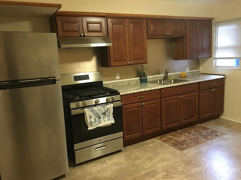 New Kitchen with Gas stove