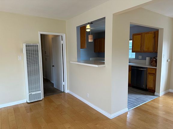5th image of 222 Nieto Ave #4