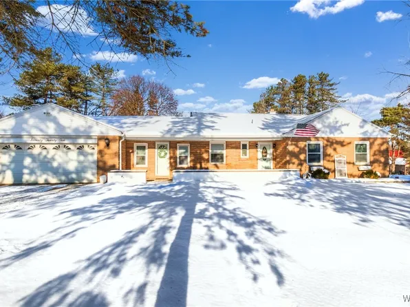 7022 Bear Ridge Rd, North Tonawanda, NY 14120