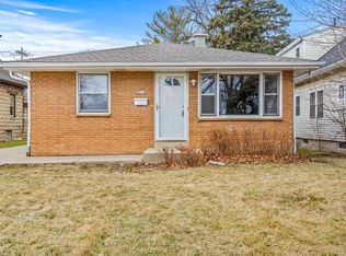 2571 S 68th St, Milwaukee, WI 53219
