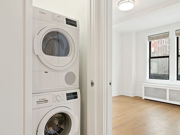 3rd image of 301 E 21st St APT 2B