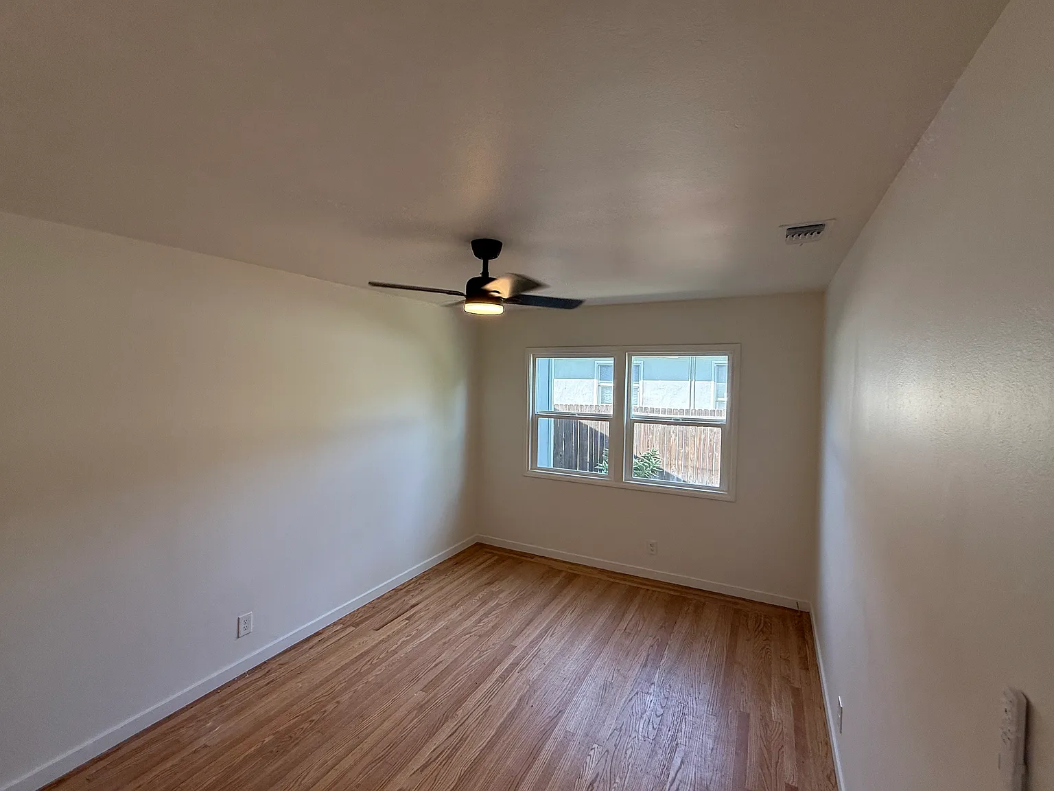 5405 Q St — Photo 4