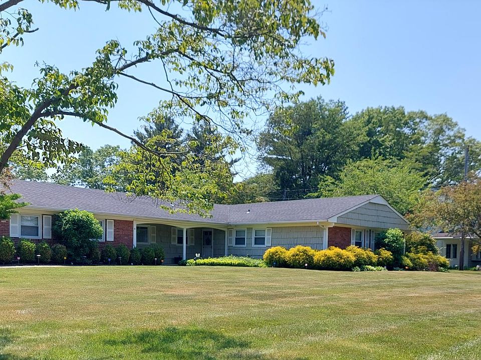 1st image of 4 Bowen Pl