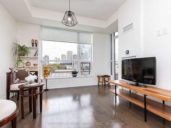 5th image of 23 Glebe Rd W #519