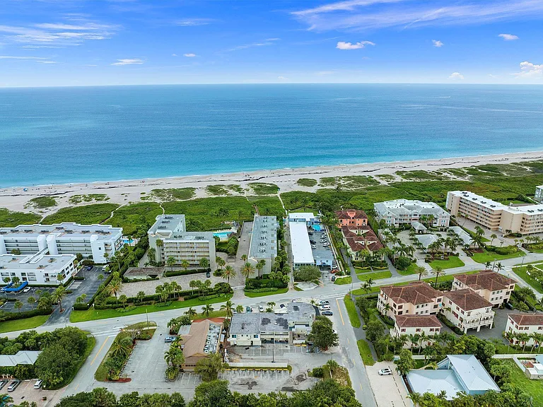1517 Ocean Dr #10 — Photo 12