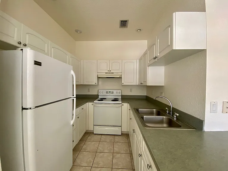 2800 State Route 17 N #1/1 — Photo 5