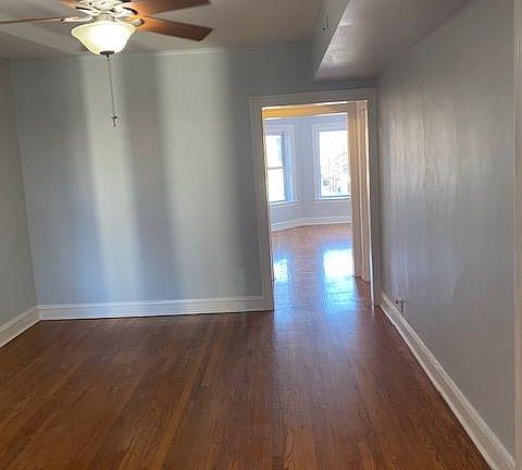 3rd image of 3221 W Hirsch St APT 1