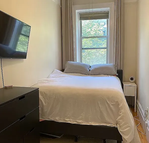 41 W 69th St #7 — Photo 6