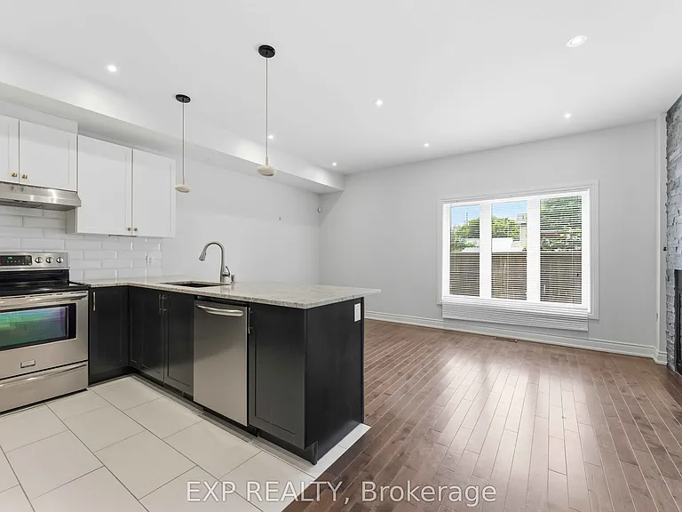 979 Admiral Ave — Photo 4