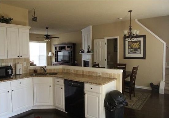 2nd image of 11075 Wittenridge Dr