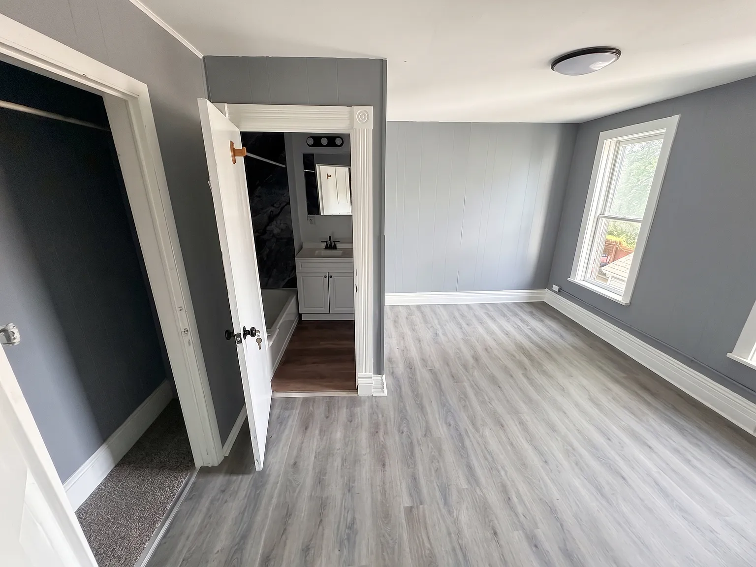 3 bed, 1500 sqft, $1,100 — Photo 4