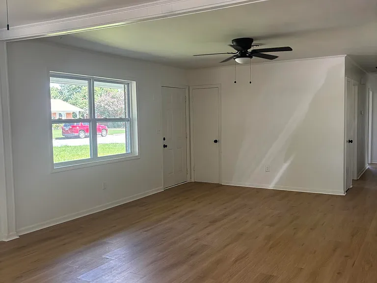 1813 Empress Ave — Photo 19