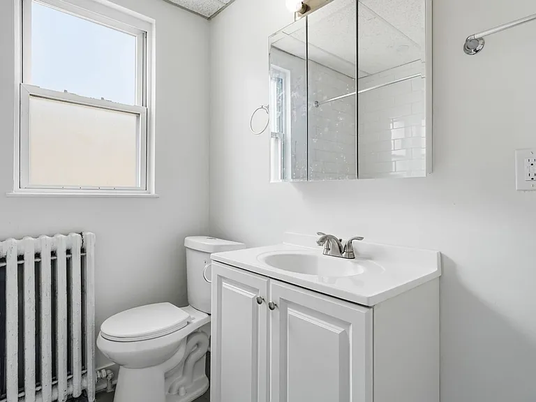 126 W 9th Ave — Photo 14