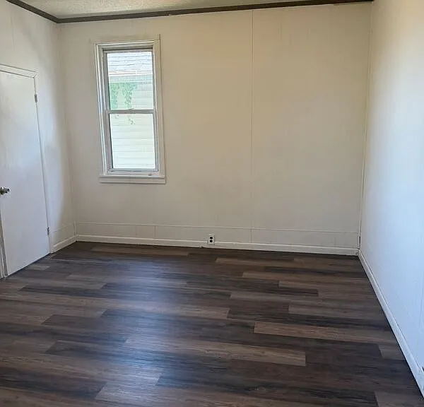 720 S Webster Ave #B — Photo 3