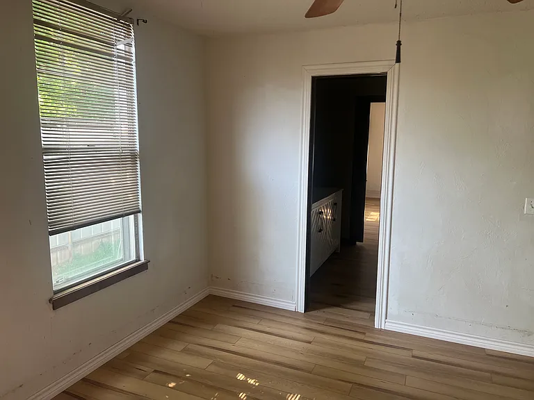 727 W Minnesota Ave — Photo 9