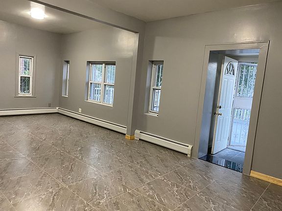 2nd image of 14929 46th Ave Floor 1