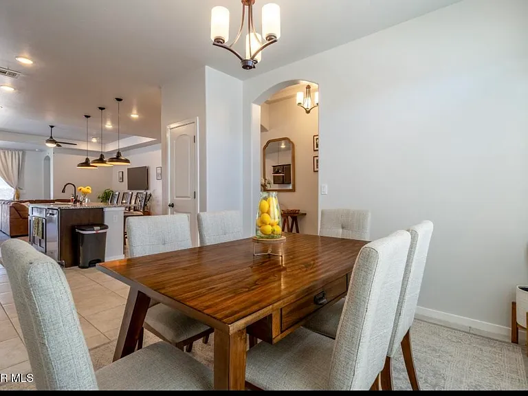 1056 Summer Breeze Pl — Photo 6