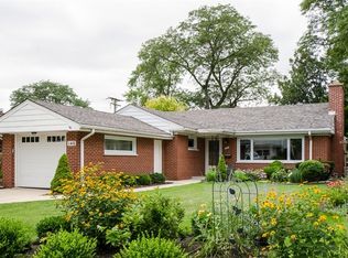 140 S Delphia Ave, Park Ridge, IL 60068