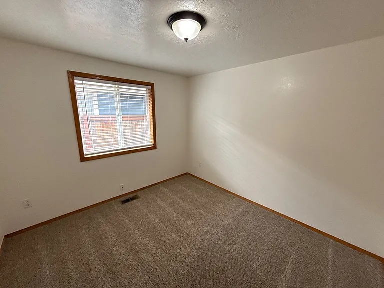 4359 Rodeo Dr NE — Photo 20