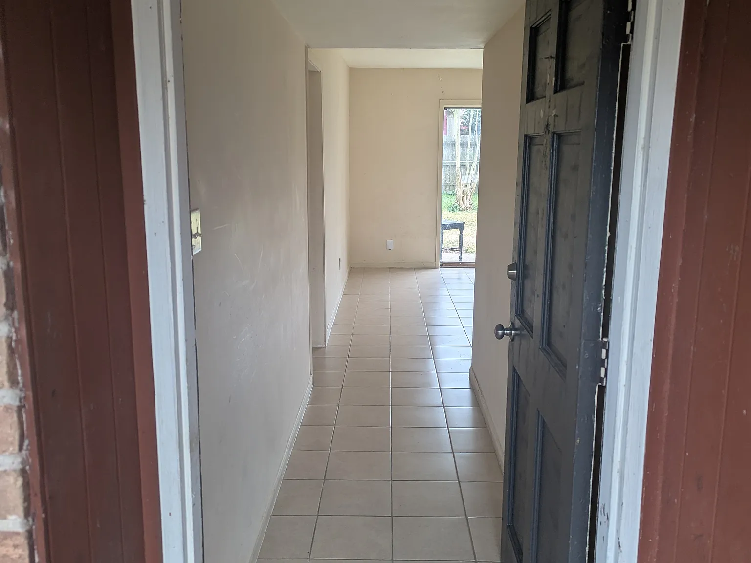 3 bed, 1.5 bath, 1017 sqft, $1,400 — Photo 2
