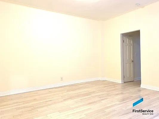 Rented by FirstService Realty (legacy) | media 4
