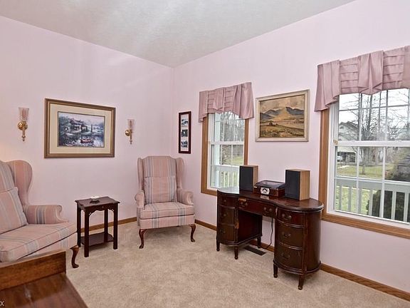 4th image of 114 Ambrose Dr
