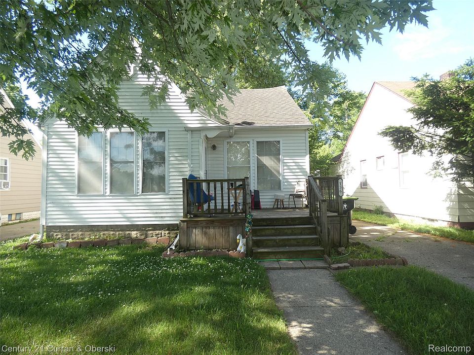 1st image of 136 E Rundell St