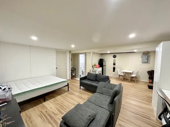 (undisclosed Address), Westbury, NY 11590