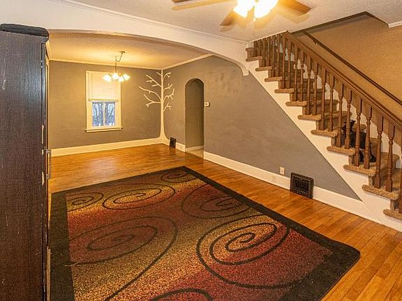 4th image of 1007 Yale Ave #B