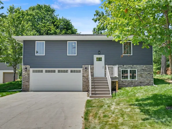 851 Ramona St, Dubuque, IA 52003