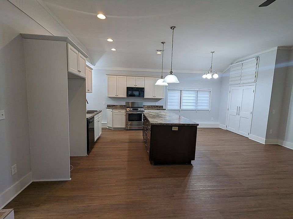 1st image of 4116 N Fulton Ave