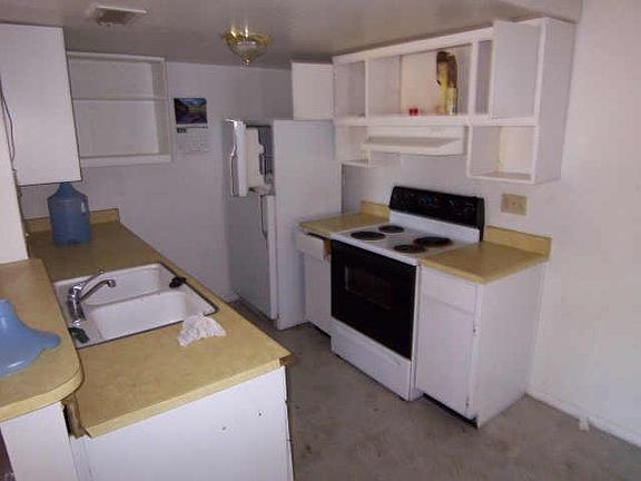 2nd image of 3414 W Denton A Lane