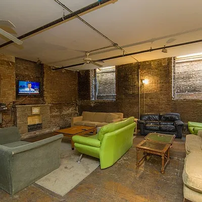 Rented by Nooklyn NYC LLC | media 34