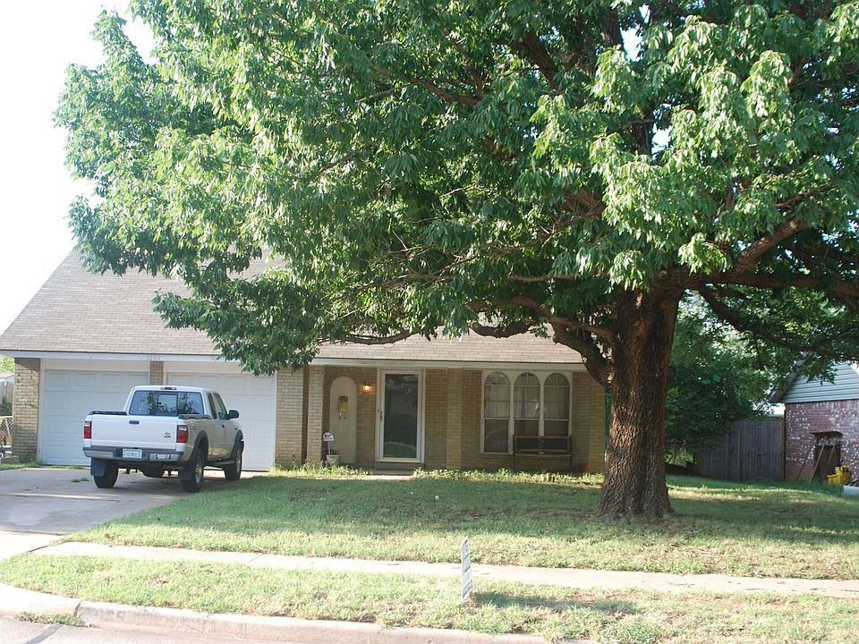 1st image of 3005 Simmons Dr