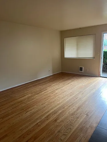 The Thunderbird Apartments Photo 1