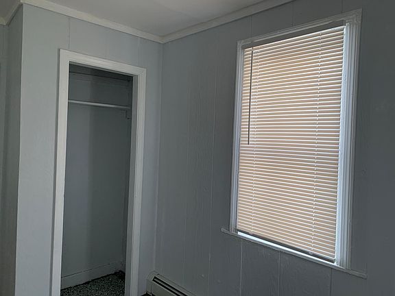 3rd image of 59 Florence St Floor 2