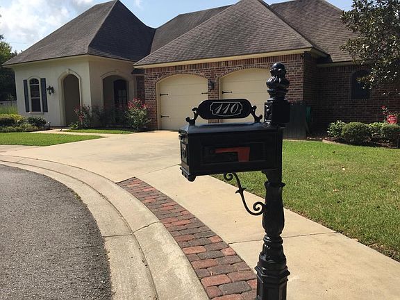 2nd image of 110 Pecan Leaf Dr