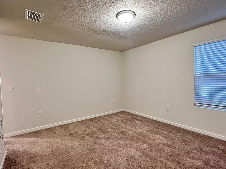 3074 Green Park Dr — Photo 35