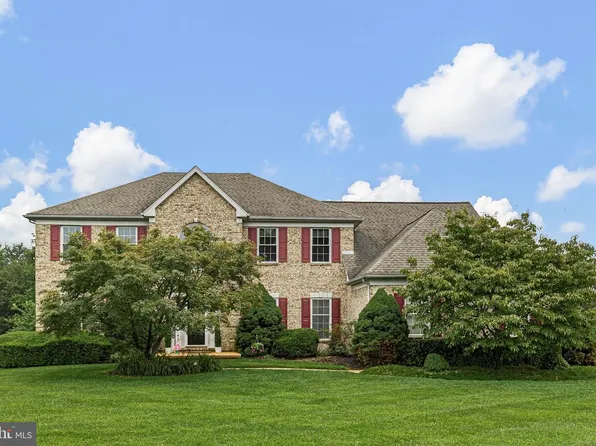 30 Bristol Ln, Newark, DE 19711