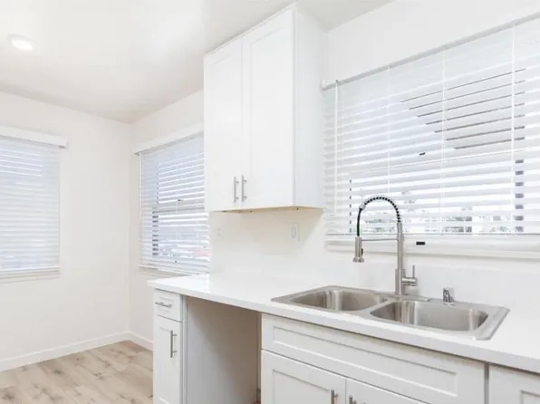 2913 Jarvis St, San Diego, CA 92106