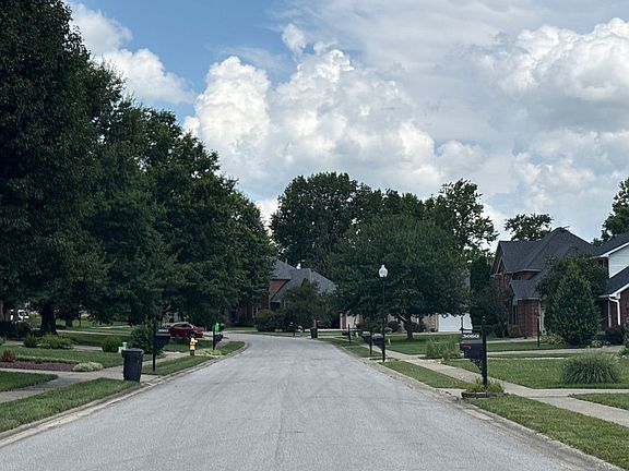 4th image of 3062 Autumn Hill Trl