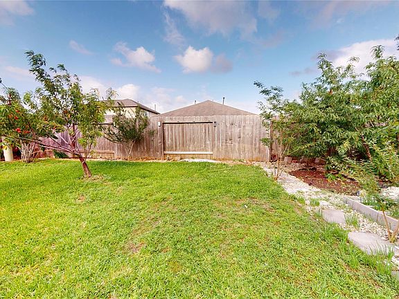 4th image of 2907 McDonough Way