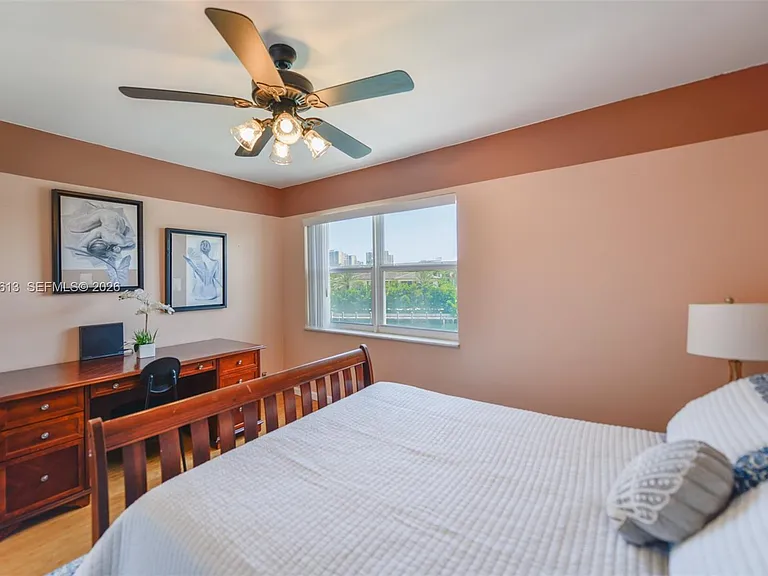 401 Golden Isles Dr #312 — Photo 29