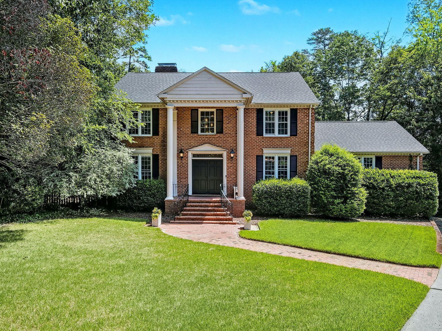 6 Saint James Pl, Chapel Hill, NC 27514 | MLS #10160338 | Zillow
